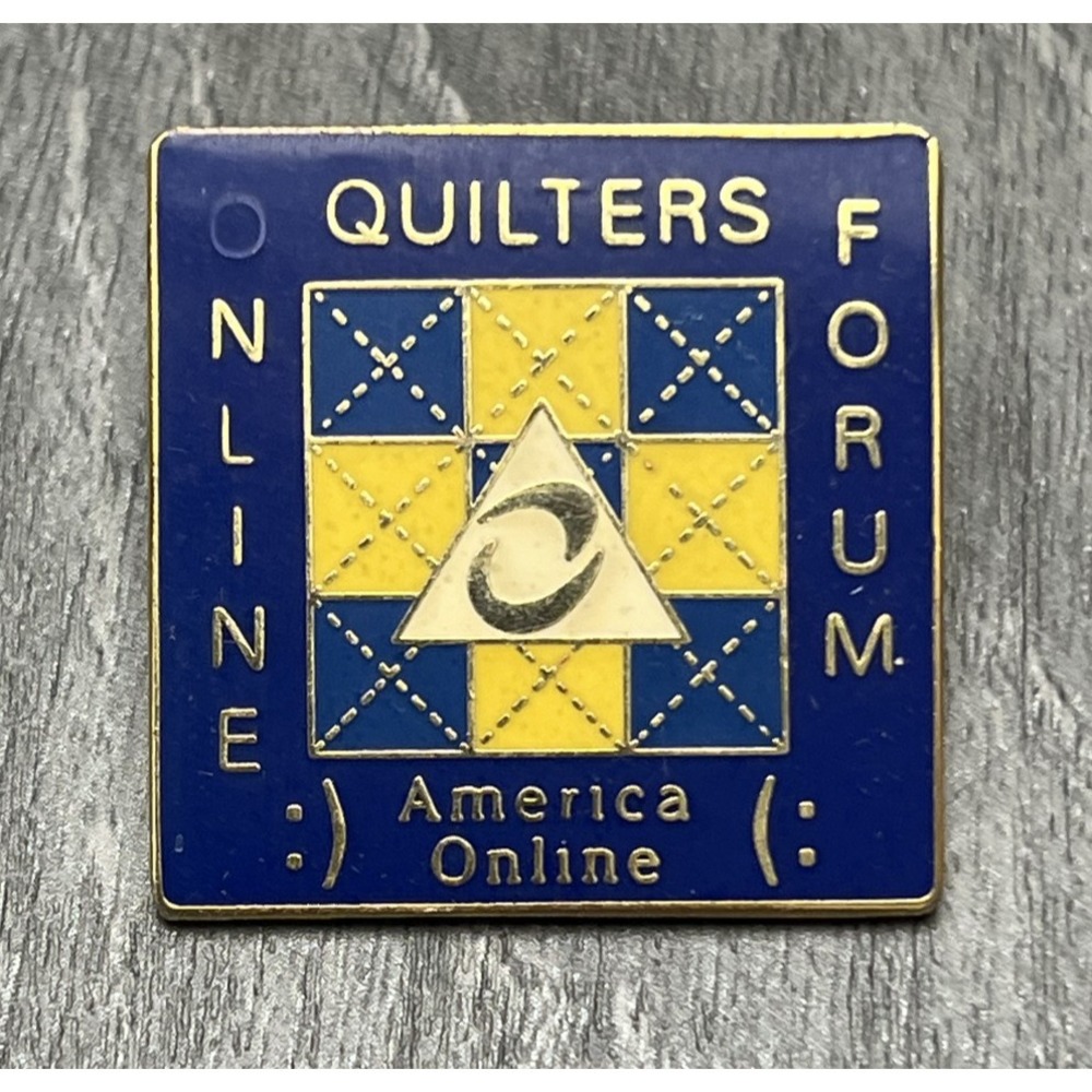 America Online AOL Quilters Forum Internet Community Lapel Pin Badge Vintage